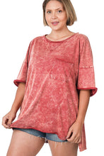 Load image into Gallery viewer, ..SI-23076 PLUS SIZE ACID WASH FRONT POCKET RAW EDGE TOP
